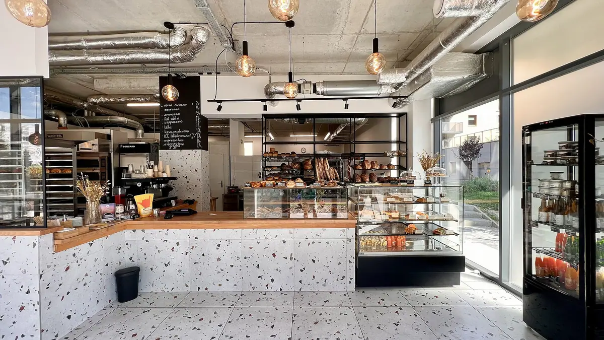 Cottage Bakers – bakery in Dudley town centre